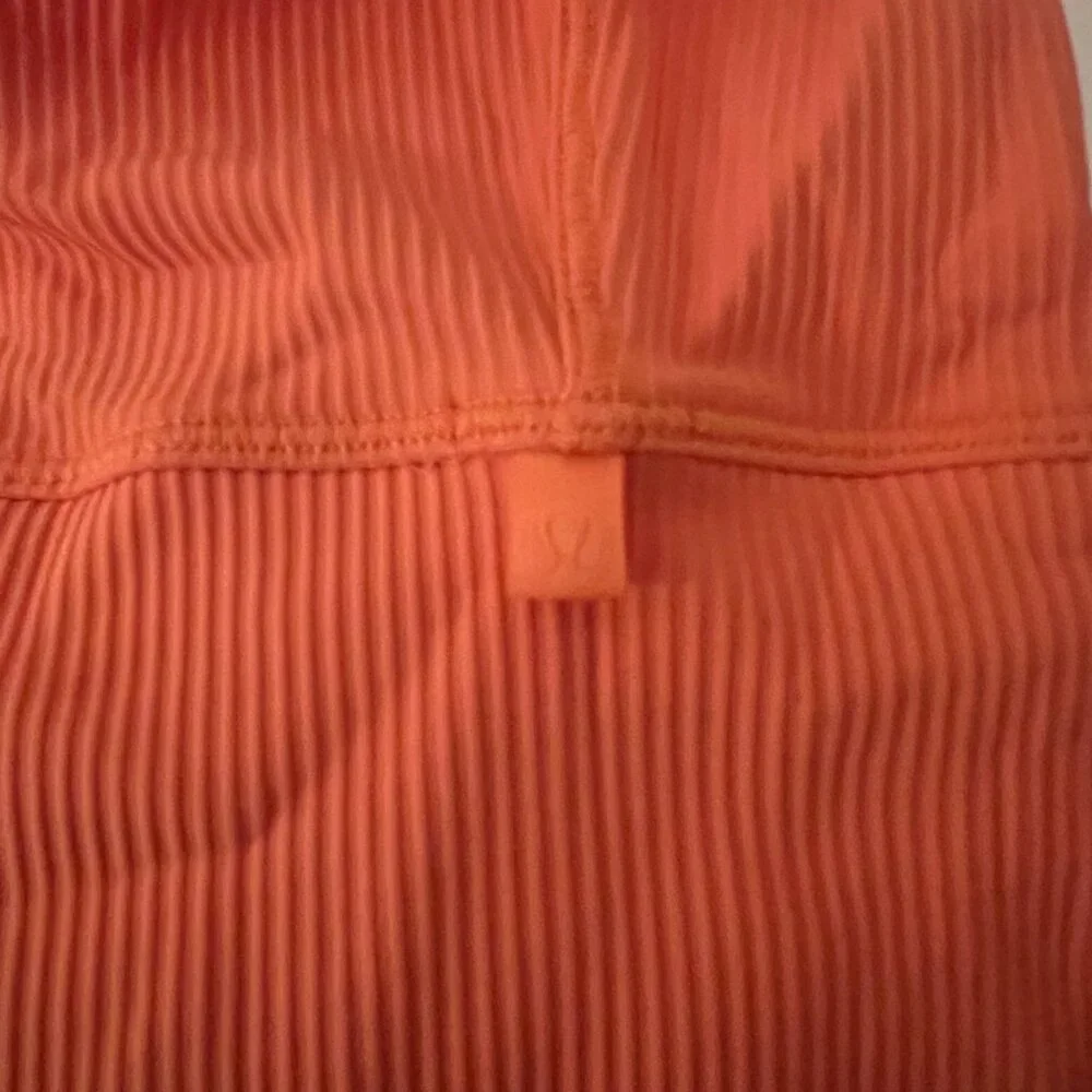 Lululemon Power Pivot Ribbed Tank Top - Picture 4 of 5